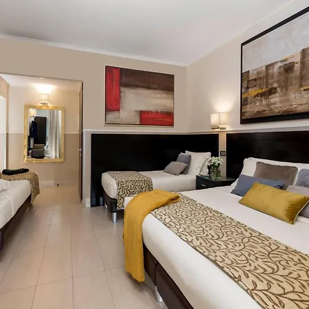 Yes Boutique מלון 3*